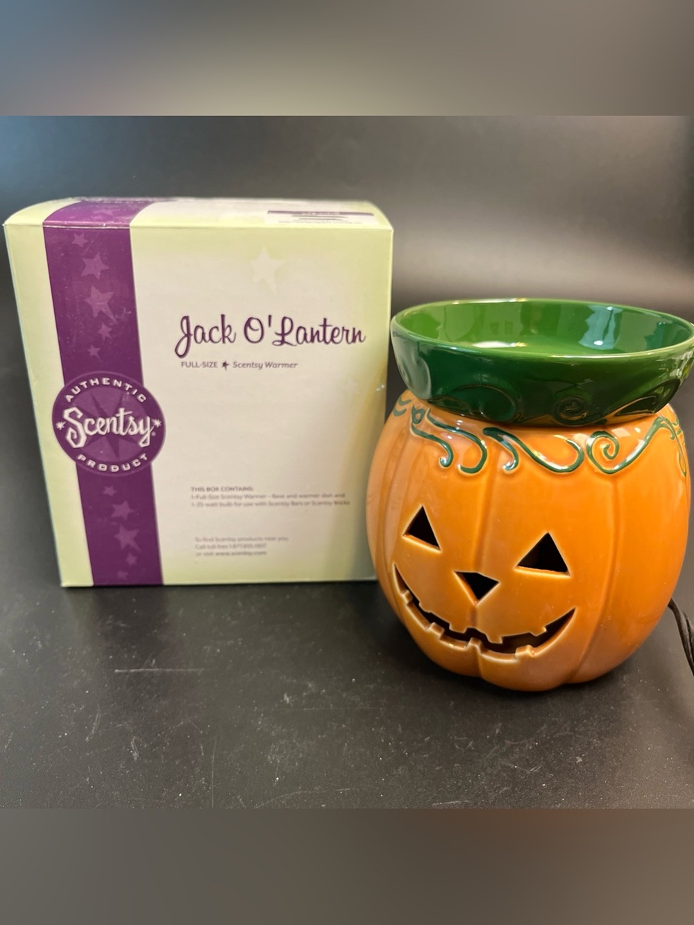 Scentsy Jack O'Lantern Ceramic Warmer in Orange and Green